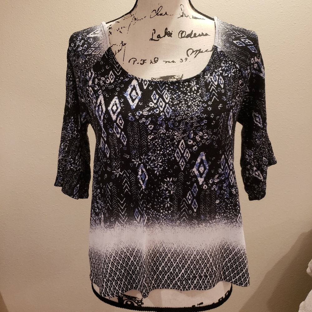 Daytrip crisp cross back scoop neck top